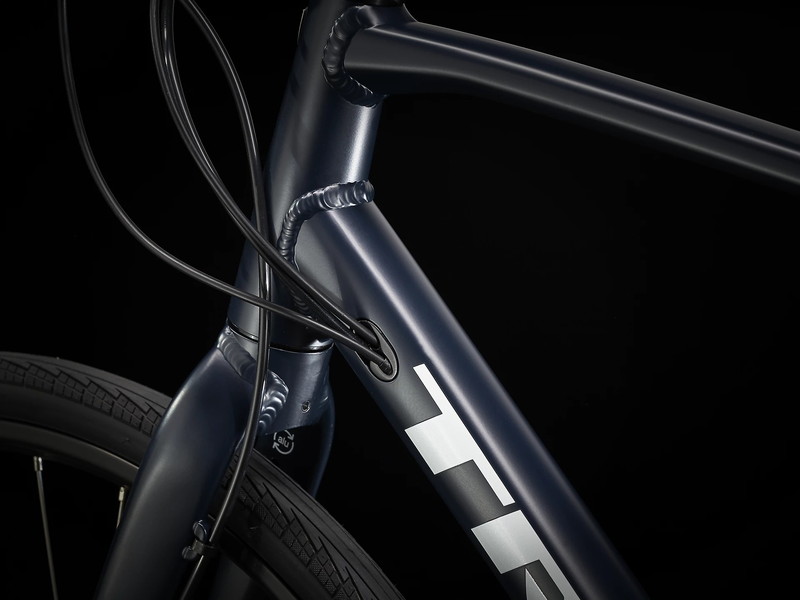 TREK トレック FX 2 DISC Satin Lithium Grey   クロスバイク