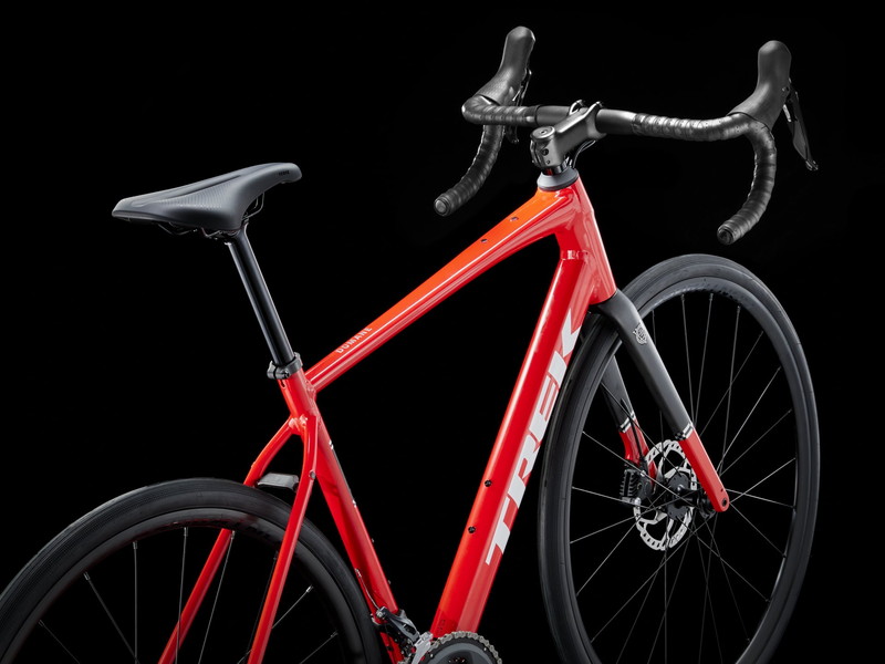 TREK トレック Domane ドマーネ AL 4 Gen 4 Viper Red