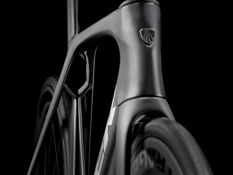 TREK トレック Madone マドン SL 6 Gen 7 Matte Carbon Smoke