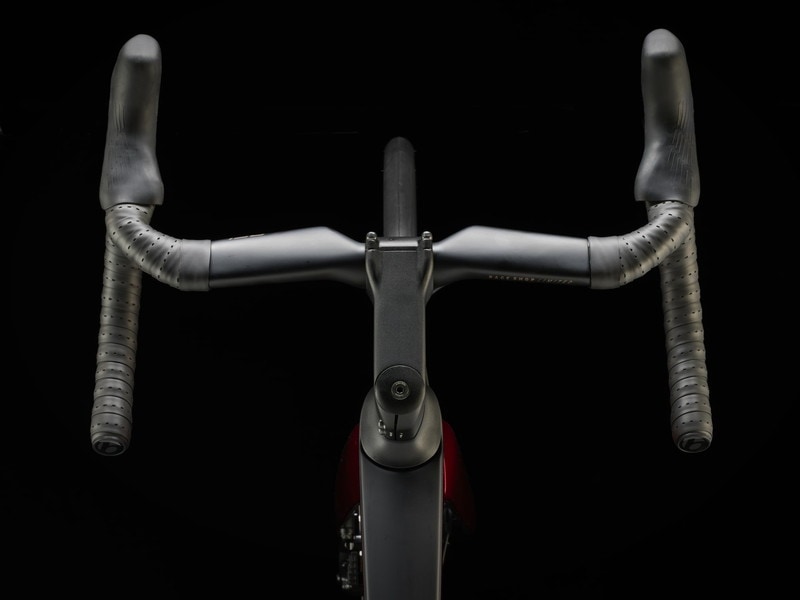 TREK トレック Madone マドン SL 6 Gen 7 Crimson