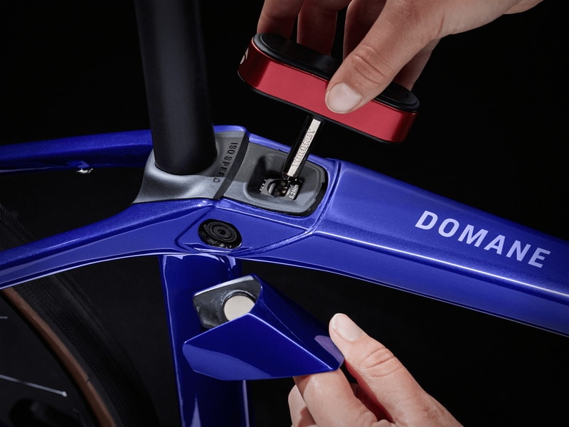 TREK トレック Domane ドマーネ SL 6 Gen 4 Hex Blue