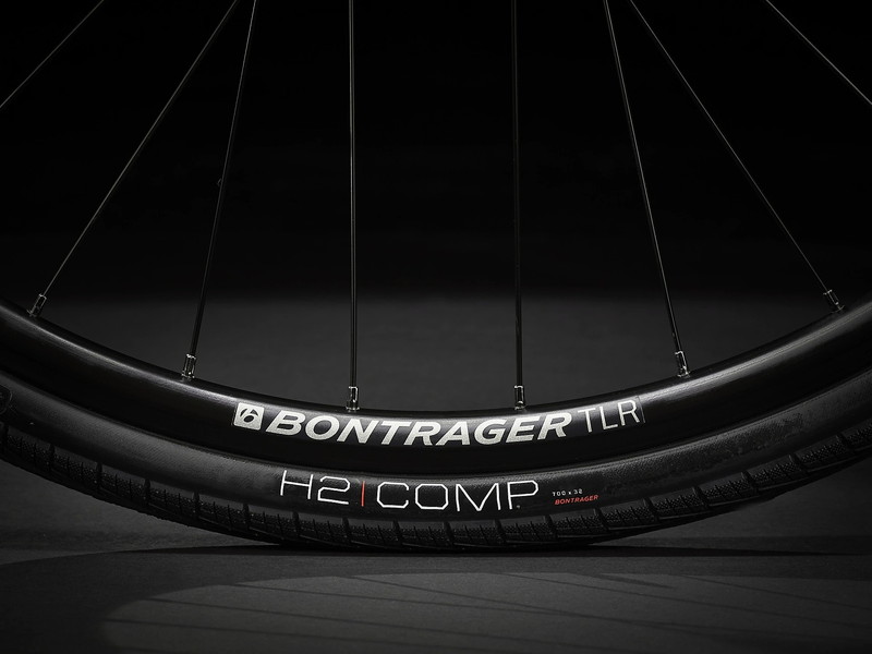 TREK トレック FX 3 DISC Matte Dnister Black   クロスバイク